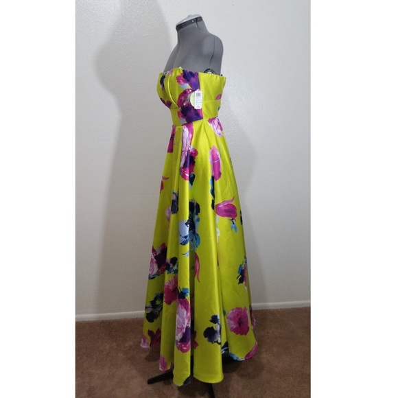 Windsor bright multi color floral print dress - Picture 3 of 3